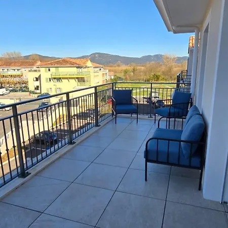 For 2 With Balcony Apartment
