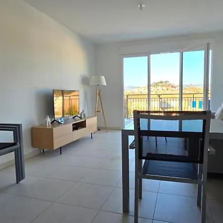 For 2 With Balcony Apartman