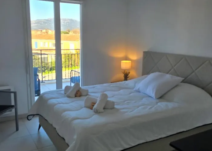 For 2 With Balcony