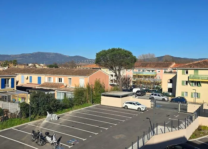For 2 With Balcony Cogolin